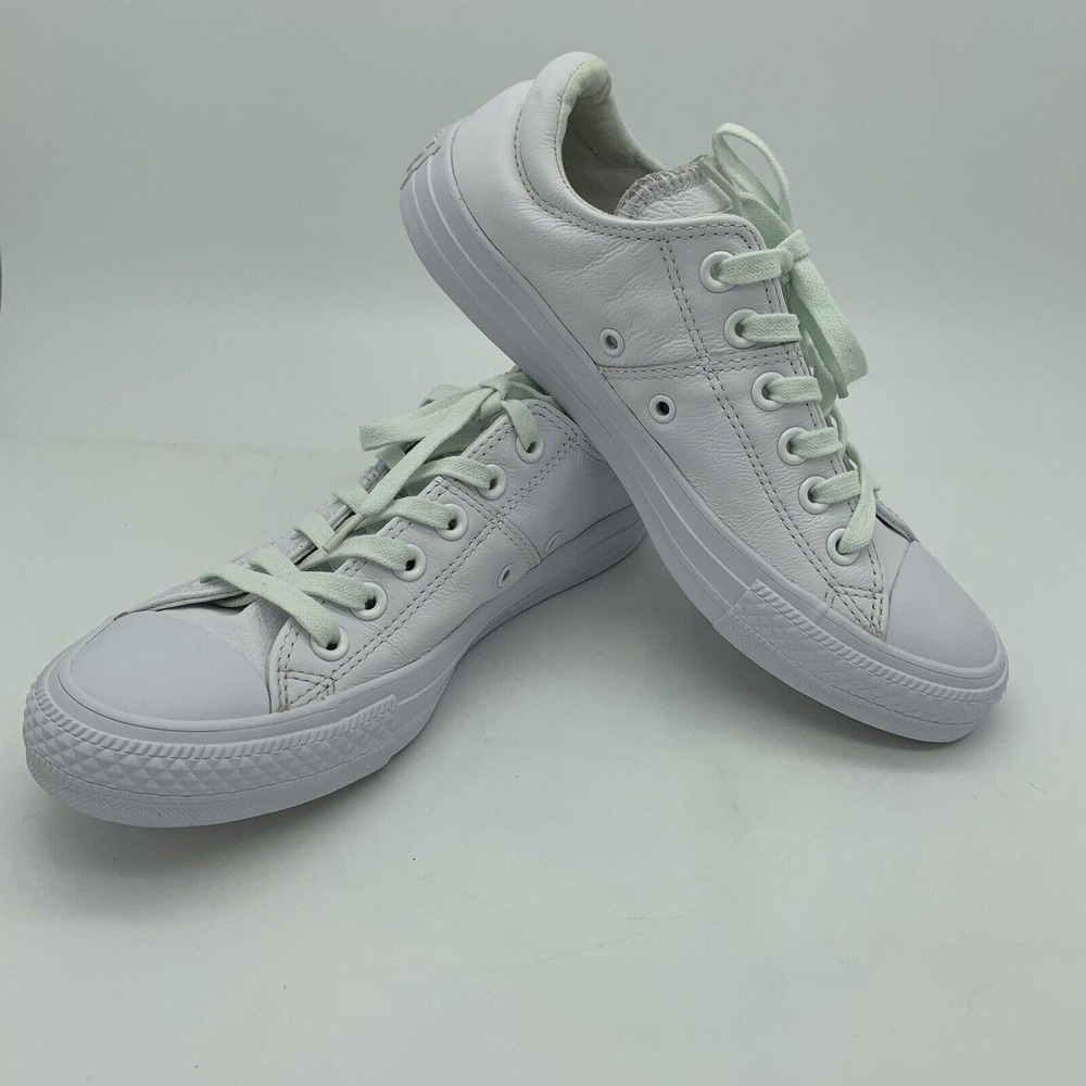 Converse All Star Leather Chuck Taylor White Womens Size 7 Mens Size 5